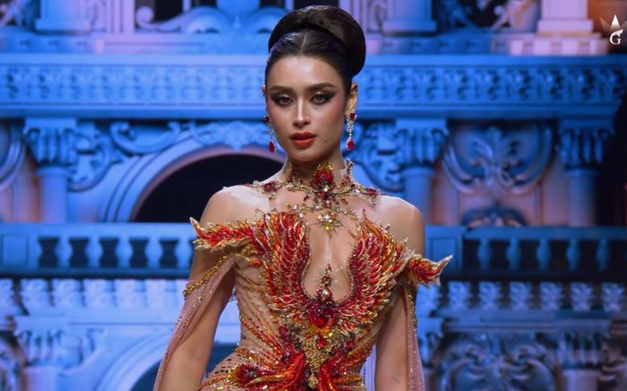 Bán kết Miss Grand 2026: Emoura Phạm đổi váy phút chót, khán giả dự đoán đăng quang