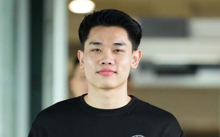 Tiền đạo Đình Bắc chính thức đến Singapore