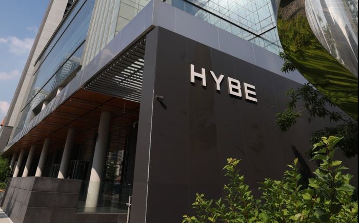 HYBE lao dốc gần 60%: BTS trở lại vẫn chưa đủ để xóa tan những bất định