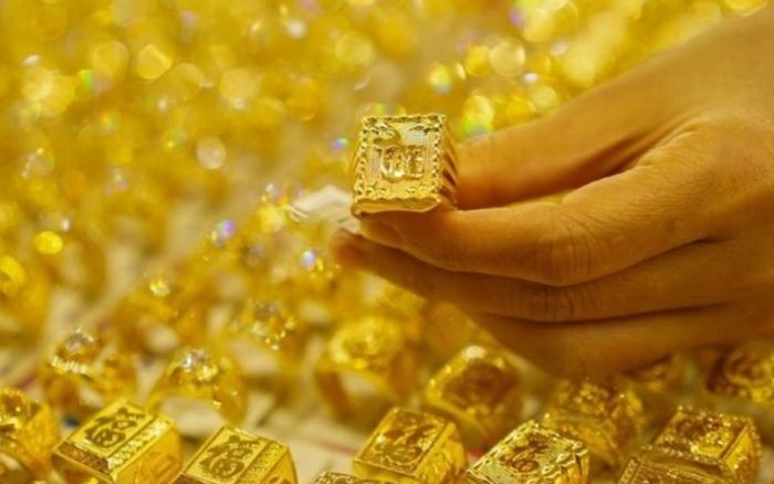 Tin tài chính hôm nay 1/2: Vàng SJC rơi về 172 triệu đồng/lượng, USD giảm tuần thứ hai liên tiếp