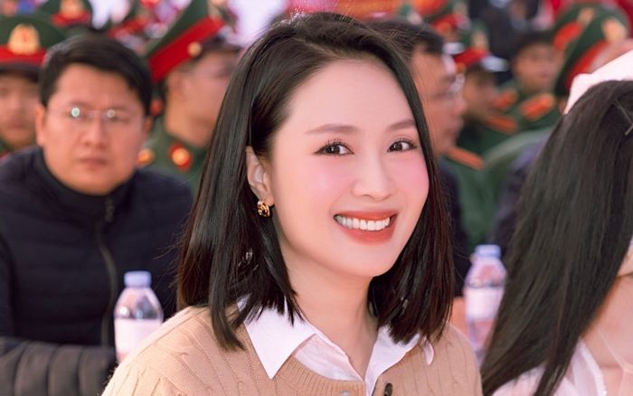 Thu nhập bất ngờ của Hồng Diễm