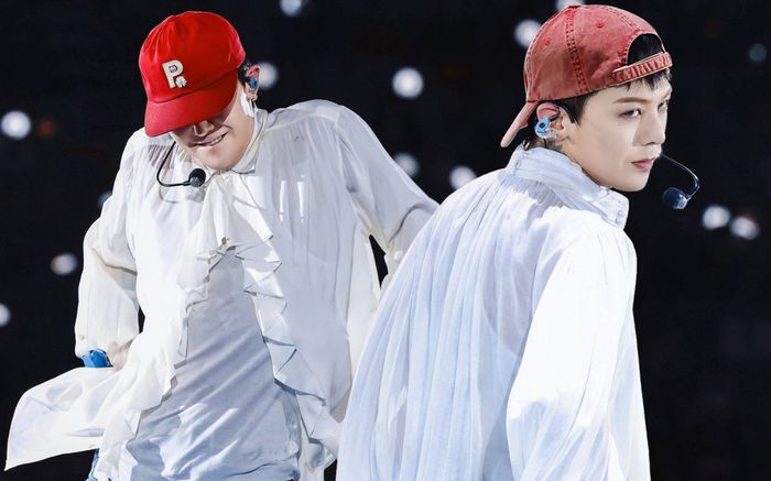 Màn vũ đạo gây tranh cãi của G-Dragon