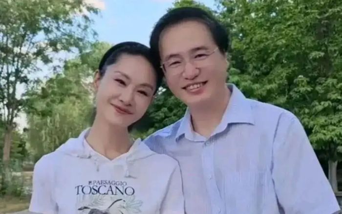 Nữ ca sĩ nổi tiếng cưới khán giả làm chồng rồi giải nghệ, cuộc sống ở miền quê gây bất ngờ