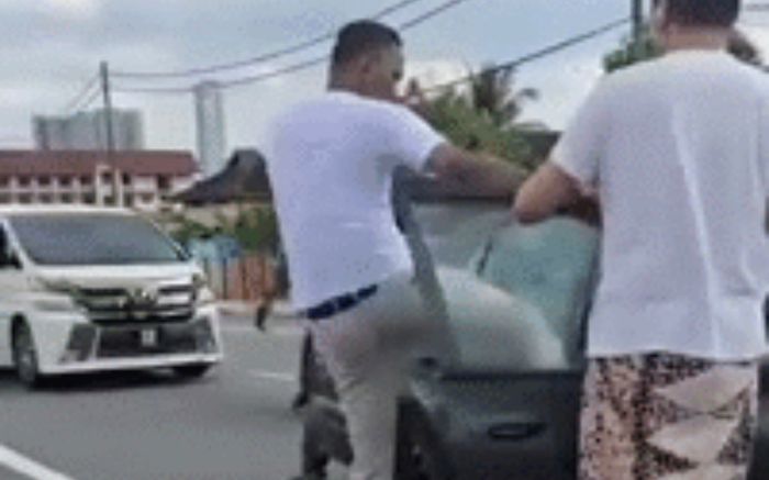 Hành hung tài xế sau va chạm xe, người đàn ông trả giá ngay sau đó