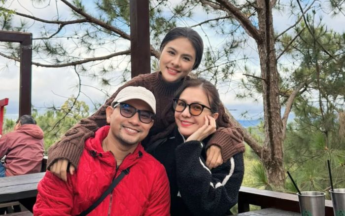 Vân Trang đón vợ chồng diễn viên Huỳnh Đông về Việt Nam ăn Tết