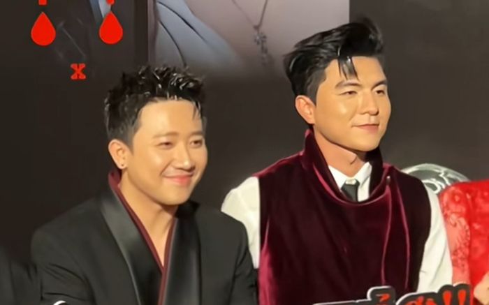 Trấn Thành bất ngờ làm một hành động để 'xin vía' dàn diễn viên phim Mưa Đỏ