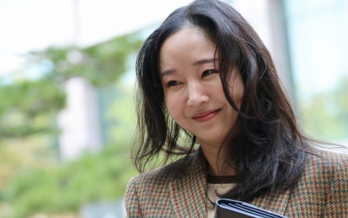 Min Hee Jin đăng đàn mỉa mai sau khi 'hạ đo ván' HYBE