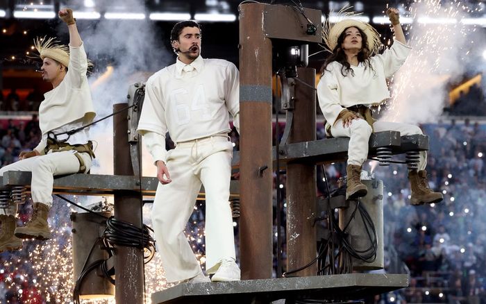 'Cú hích' khổng lồ của Bad Bunny sau Super Bowl LX