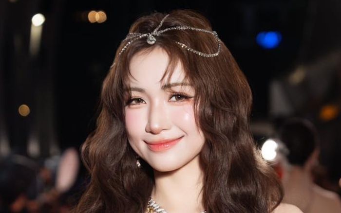 Cột mốc quan trọng của Hòa Minzy