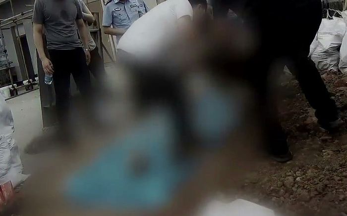 Chị ruột mất tích gần 30 năm, đến lúc tìm thấy thì em trai gục ngã