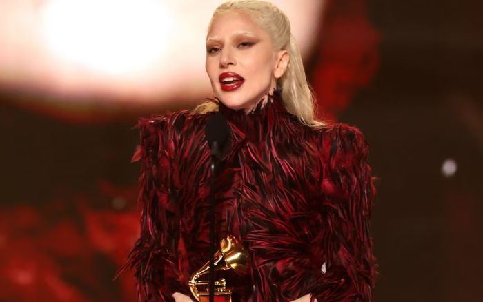 Lady Gaga 'lội ngược dòng' hậu GRAMMY