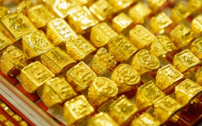 Tin tài chính hôm nay 14/2: Vàng bật tăng lên 181 triệu đồng, USD đi ngang