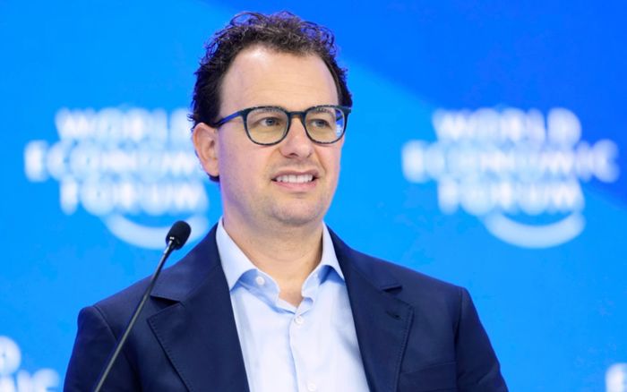 Anthropic tăng tốc cạnh tranh với OpenAI