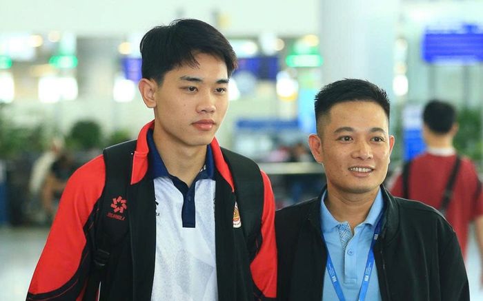 Đình Bắc chính thức sang Singapore