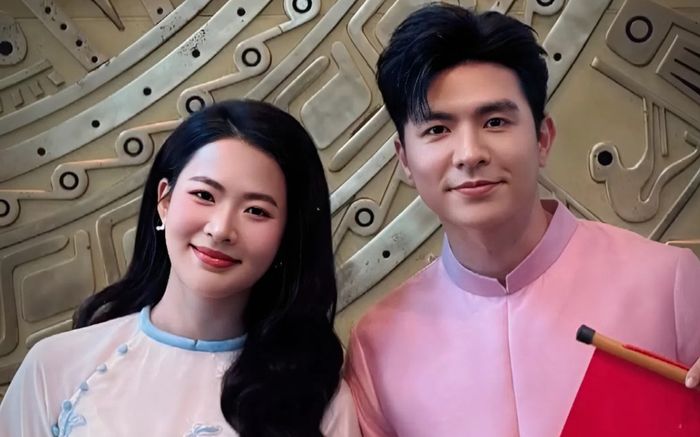 Minh Trang tình tứ bên Steven Nguyễn, gửi lời chúc năm mới đến khán giả