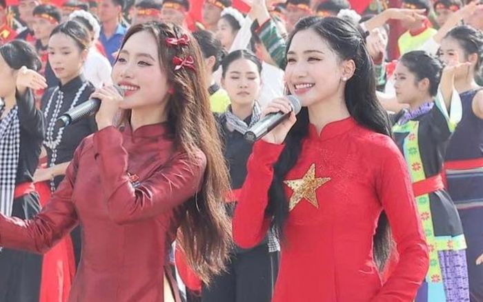 Hòa Minzy nhận xét Phương Mỹ Chi