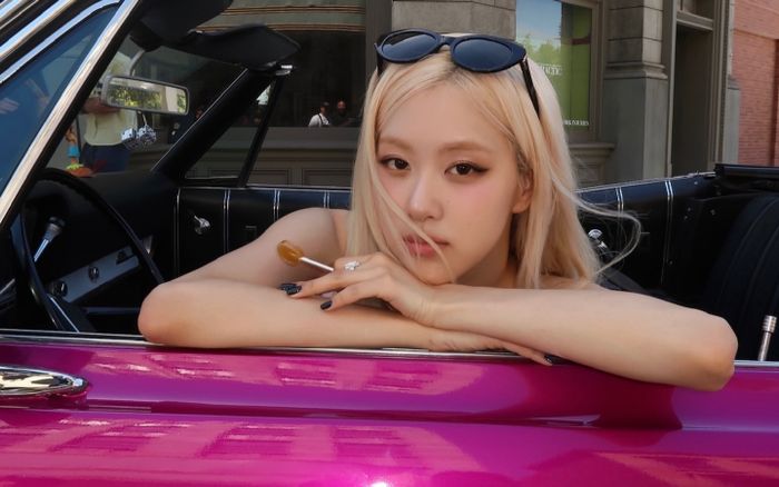 Cư dân mạng 'sốc nặng' trước nhan sắc của Rosé