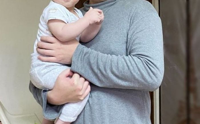 Bé trai 5 tháng bị bỏ rơi bên xe tải giữa đêm, lời khai của cha ruột gây bức xúc