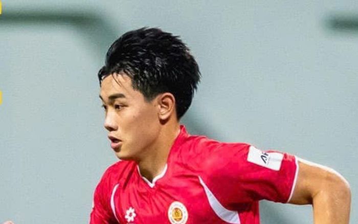 Đình Bắc bị từ chối bàn thắng đẹp tại Singapore