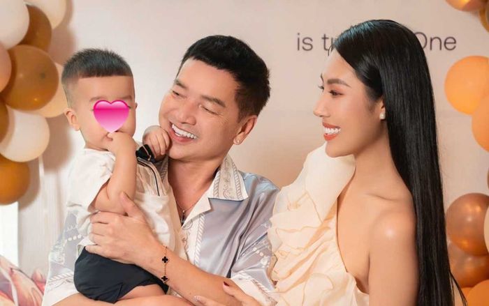 Vợ kém nghệ sĩ Quang Minh 37 tuổi đón Tết đặc biệt khi chồng vắng nhà