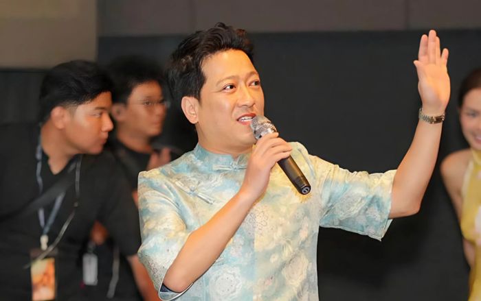 Trường Giang treo thưởng 10 triệu sau khi chiếu phim Tết