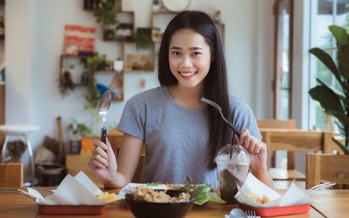 Bữa sáng có thật sự là 'bữa ăn quan trọng nhất trong ngày' hay chỉ là một hiểu lầm kéo dài hàng chục năm?