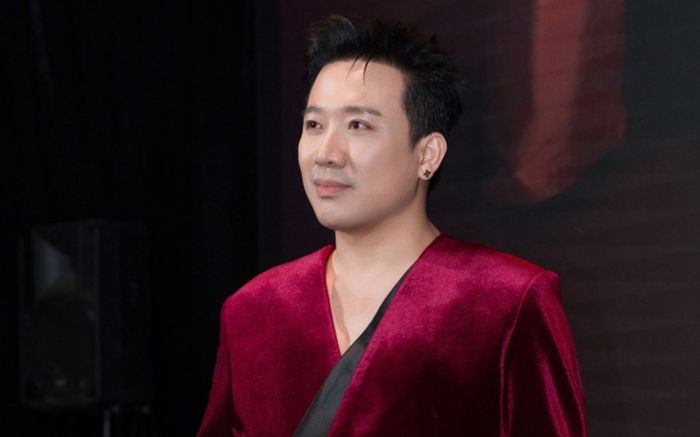 Bất ngờ thái độ của nhân viên cũ khi gặp lại Trấn Thành ở rạp chiếu phim