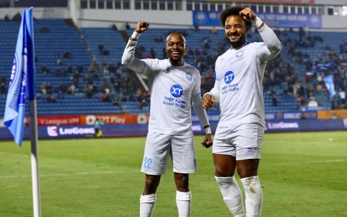 Bóng đá Thái Lan vượt xa Việt Nam ở châu lục