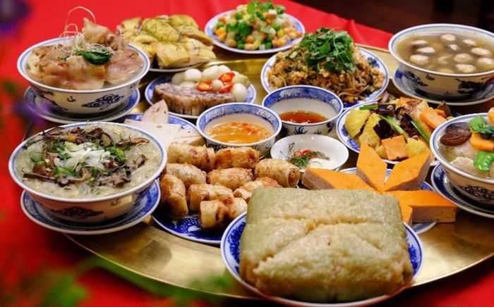 Những thói quen xấu khi làm cơm cúng khiến tiền bạc 'đội nón ra đi'