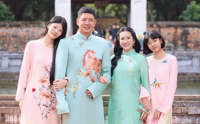 Bình Minh nhắn gửi mong muốn đầu năm đến các con