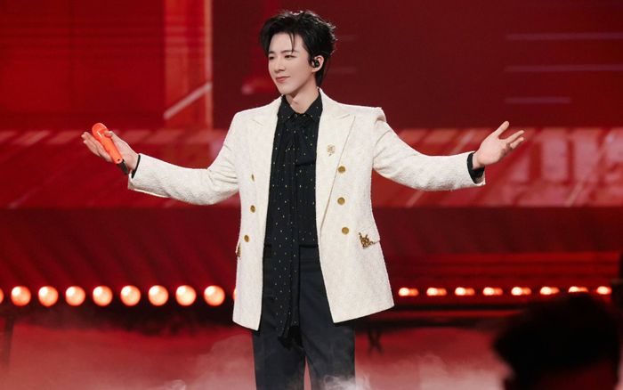 Nam ca sĩ 'gây sốt' tại Xuân Vãn 2026, danh tính chẳng ai xa lạ