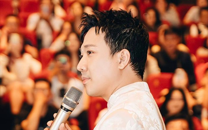 'Trấn Thành không cần quỳ vẫn thắng'