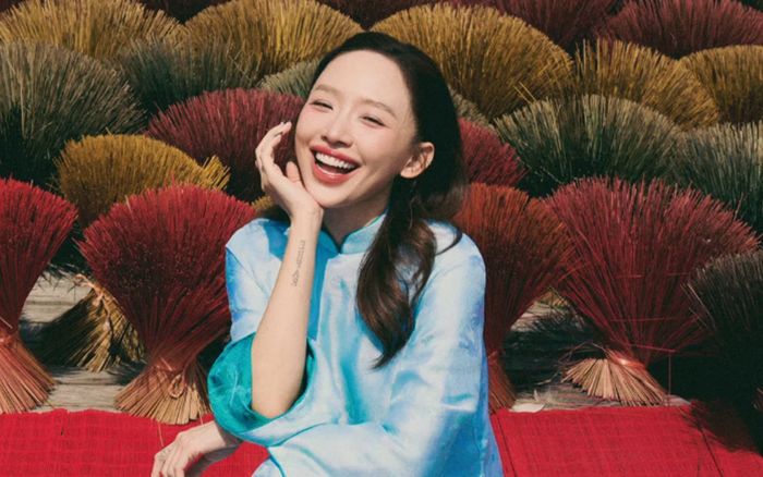 Tóc Tiên hài hước khoe 'bạn trai' ngay Tết, danh tính quá bất ngờ