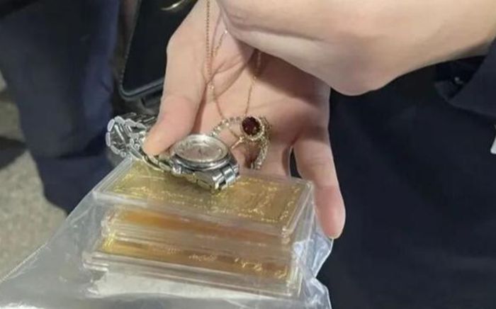 Xuống tàu để nghe điện thoại, người phụ nữ để quên tài sản giá trị hơn 4 tỷ đồng