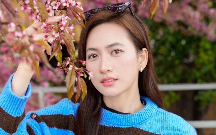 Phương Anh Đào 'lưng chừng' với 50 tỷ