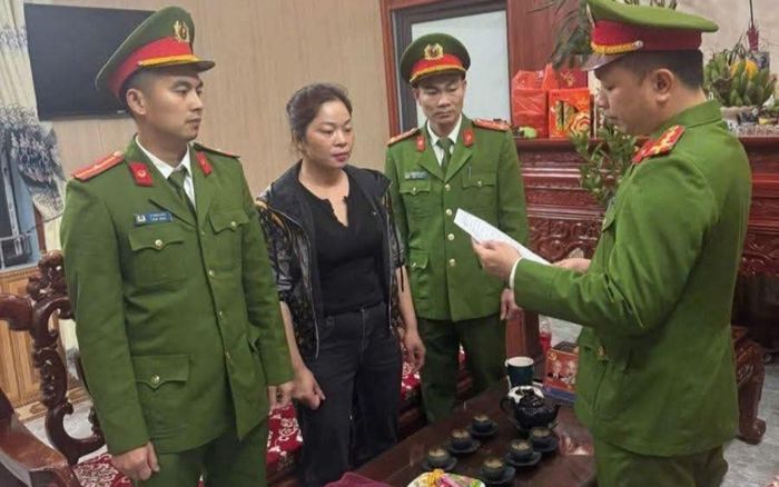 Người phụ nữ thu tiền trông giữ xe trái phép ở Bắc Ninh bị bắt khẩn cấp