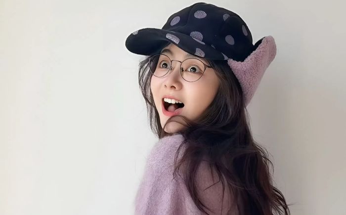 Khó tin trước nhan sắc của Đàm Tùng Vận ở tuổi U40