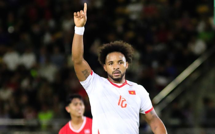 Tiền đạo Nguyễn Xuân Son viết chương lịch sử mới khi Malaysia bị thua