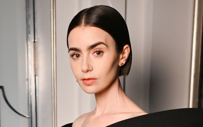 Bước ngoặt mới cho Emily in Paris