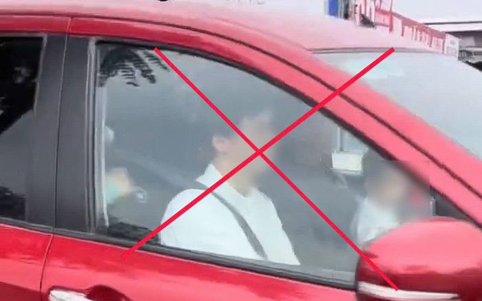 Hà Nội: Khẩn trương xử lý tài xế cho trẻ em ngồi cùng hàng ghế lái xe