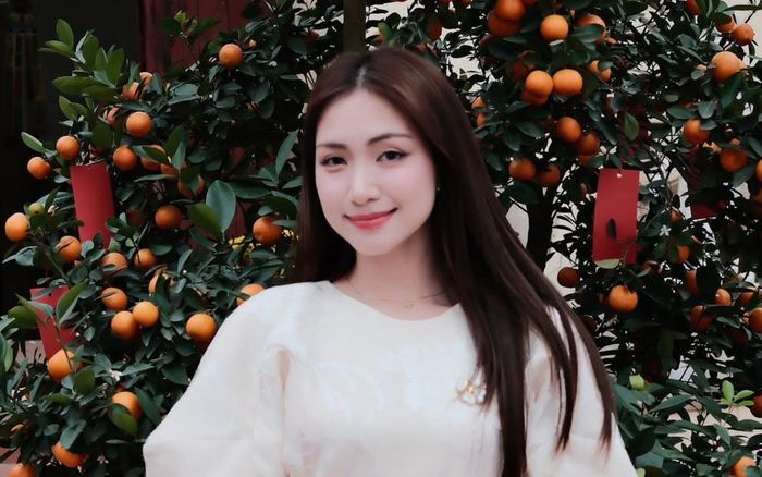 Hòa Minzy báo tin vui ngày đầu năm
