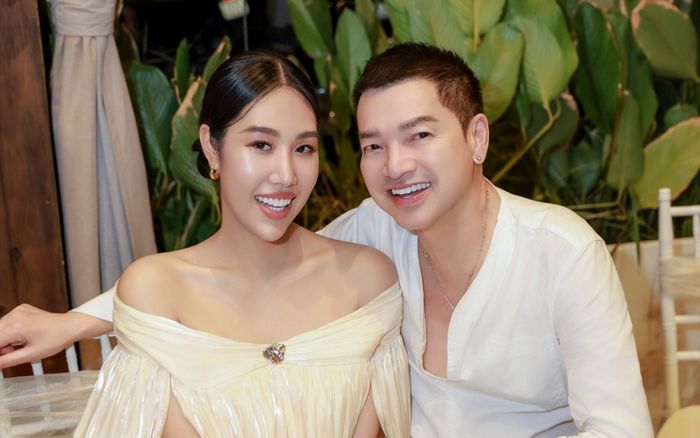 Nghệ sĩ Quang Minh về Việt Nam ăn Tết bù với vợ kém 37 tuổi