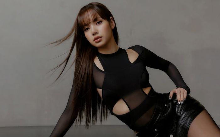 Lisa bị phụ huynh của đàn em 'phân biệt chủng tộc'?