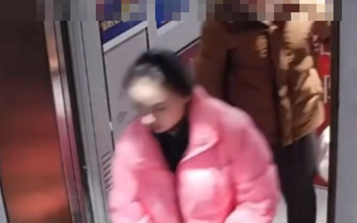 Trở về nhà sau Tết, cặp vợ chồng sốc nặng khi thấy cửa mở toang