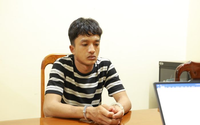 Cụ bà hoảng hồn khi bị thanh niên vào giường khống chế lúc nửa đêm, báo Công an liền biết ngay danh tính