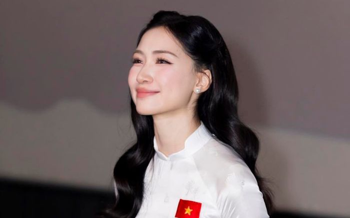 Số tiền 15 tỷ đồng liên quan đến Hòa Minzy sau Tết gây 'dậy sóng'