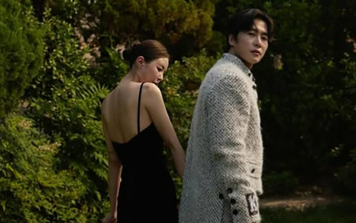 Nữ ca sĩ Shinji chia sẻ bộ ảnh cưới lãng mạn trước thềm hôn lễ