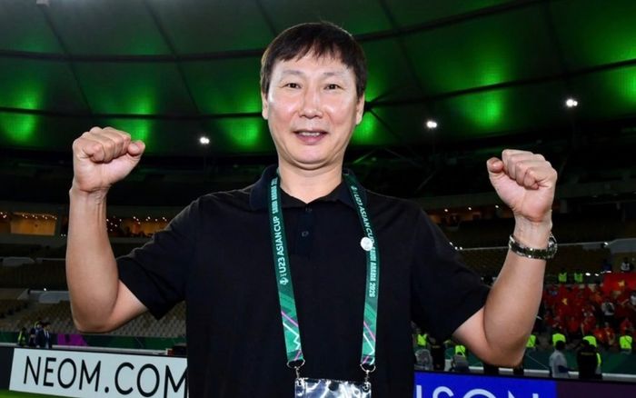 Tuyển Việt Nam thăng hạng nhanh nhất thế giới khi FIFA trả điểm