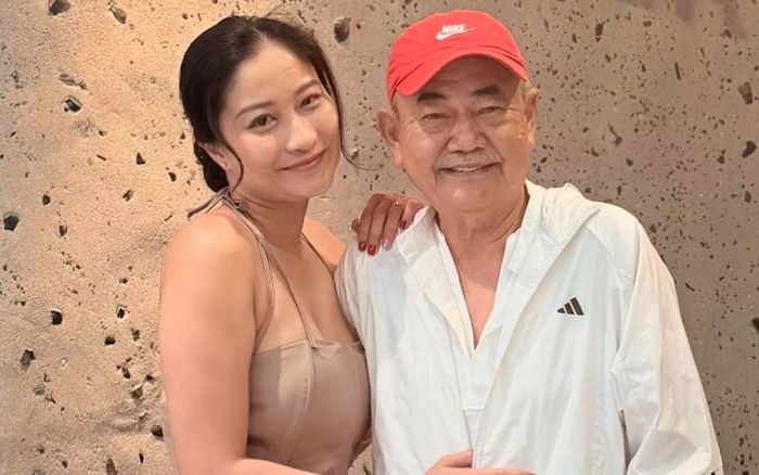 NSND Việt Anh đi du lịch với vợ kém 36 tuổi