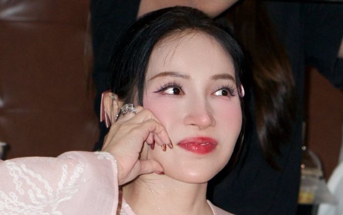 Khán giả 'đứng ngồi không yên' vì Khả Như